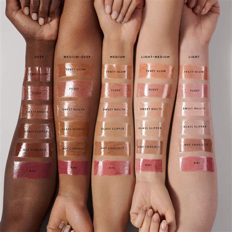 fenty gloss bomb universal lip.